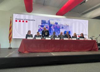 Una representació de Parets assisteix al Dia de les Esquadres